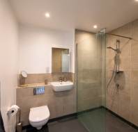 18-Heron-Place-Watford-bathroom