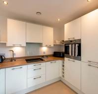 18-Heron-Place-Watford-kitchen